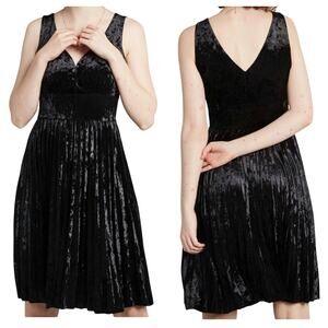 ModCloth Black Velvet Pleated Fit & Flare Dress Size Small Retro Glam NWOT
